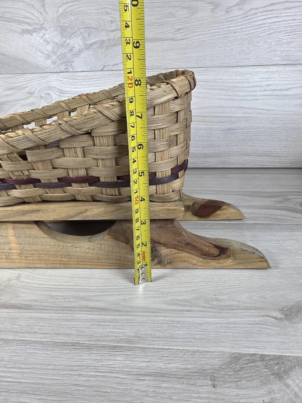 Vintage Wooden Christmas Sleigh Sled Basket Oval Medium 15x8x7 SU4